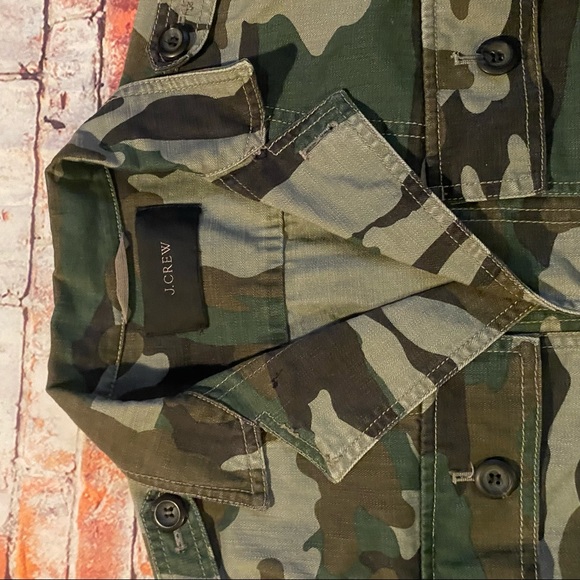 Jcrew women’s size Medium V-neck Button Down Cotton Denim jacket - Picture 7 of 9